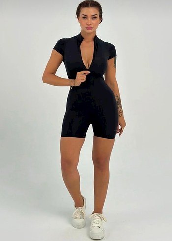 V Yaka Siyah Kadın Kısa Tulum - Görsel 3