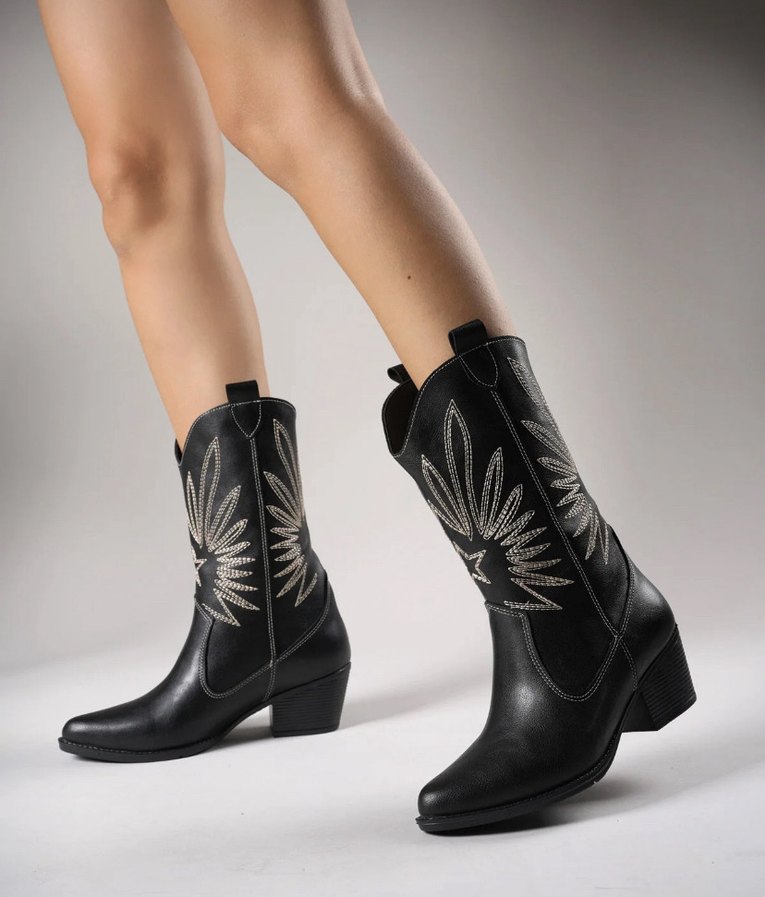 Siyah Nakışlı Kadın Deri Kovboy Çizmesi - Görsel 2