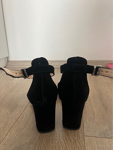 39 Beden siyah Renk Siyah bantlı ayakkabı
