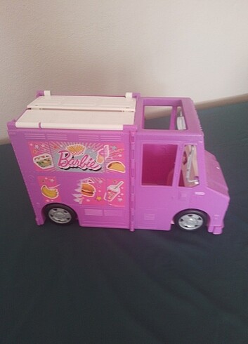 Barbie'nin karavanı
