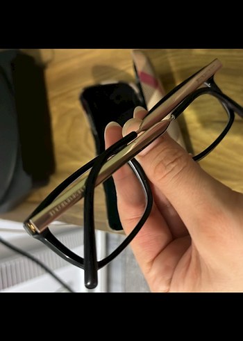 Burrbery Siyah Fermuarlı Klasik Kadın Gözlüğü - Görsel 2