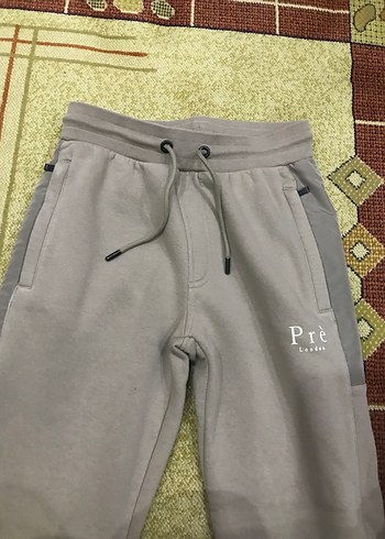 Bej ve Lacivert eşorfman. - Görsel 3