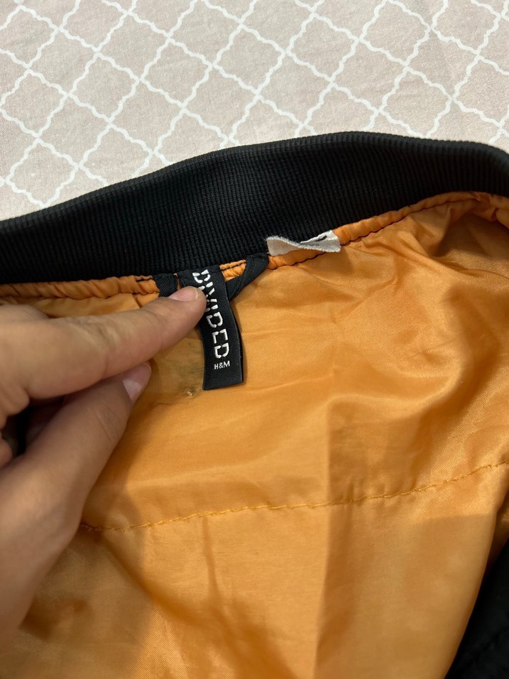 H&M siyah bomber ceket — görsel 2/6