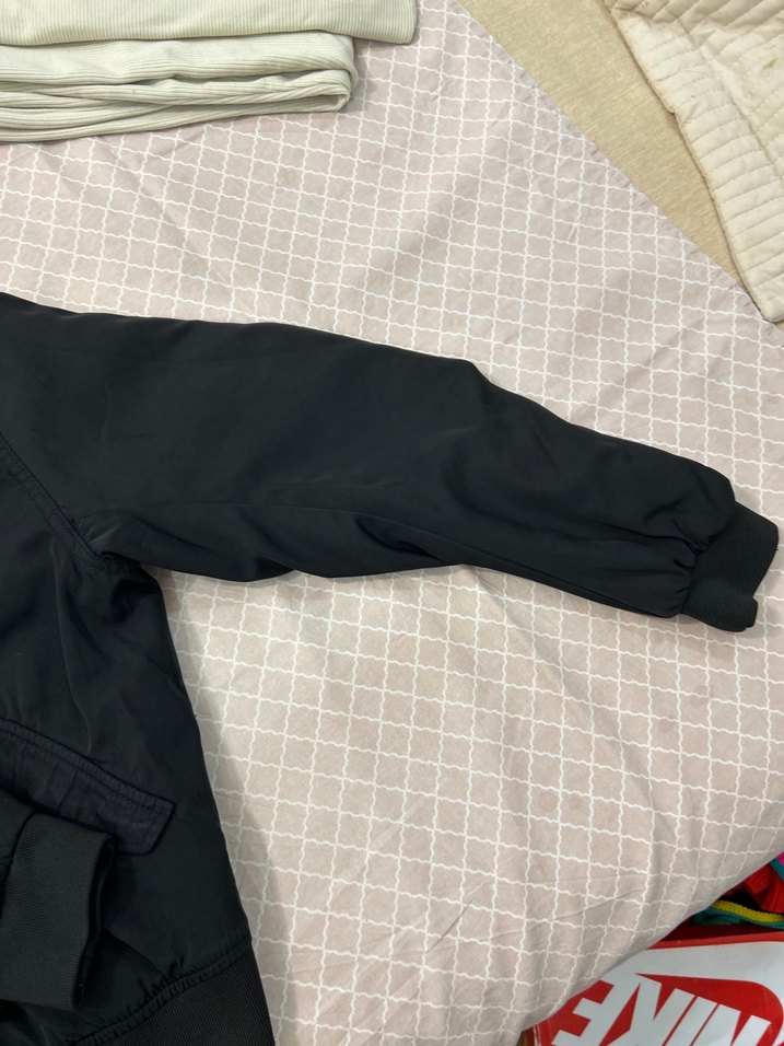 H&M siyah bomber ceket — görsel 4/6