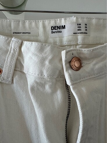 m Beden beyaz Renk Bershka ekru kot pantolon