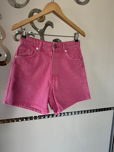 Zara pembe jean şort