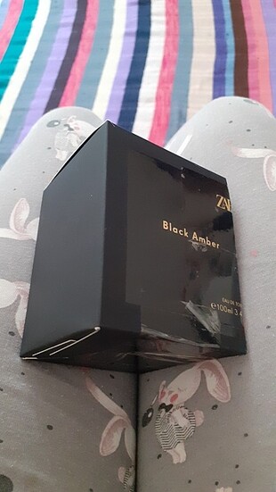 Black amber parfüm