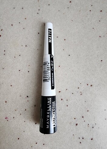 Maybelline new york lasting drama mat siyah eyeliner. 