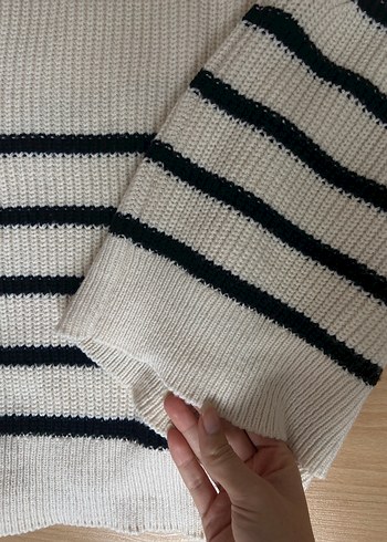 Fermuarlı çizgili triko süveter - Görsel 4