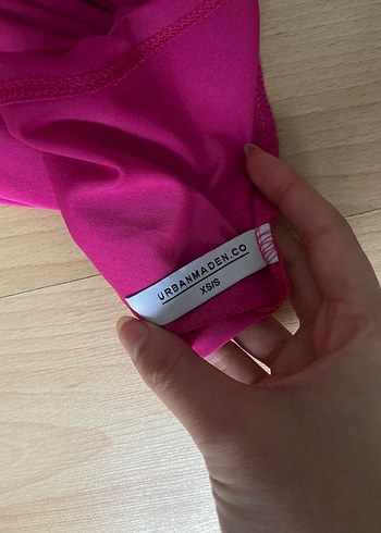 Sırtı açık tişört - Görsel 5