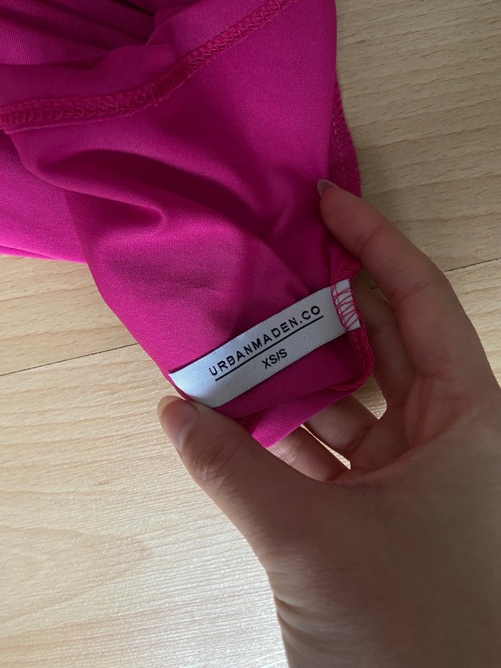 Sırtı açık tişört - Görsel 5