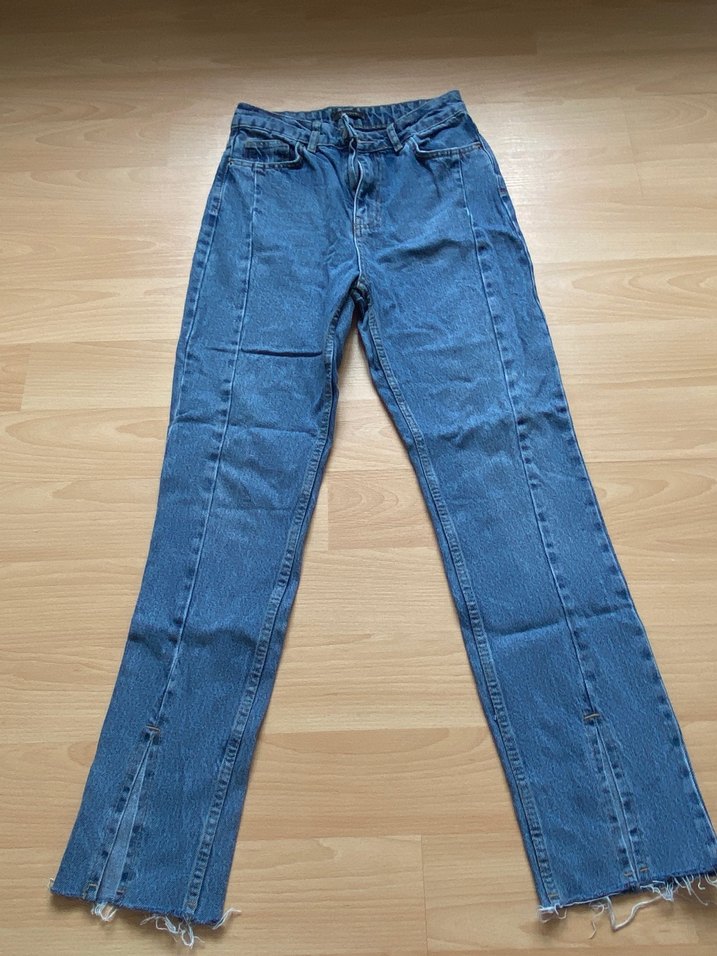 Trednyol mavi yırtmaçlı jean - Görsel 2