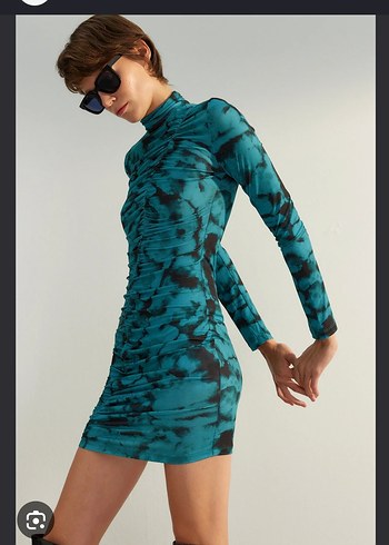 Trendyol & Milla Siklik Ve Rahatlik Turkuaz Siyah Tulurlu Mini Bodycon Elbise