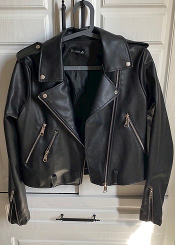 Kadın Siyah Deri Biker Ceket