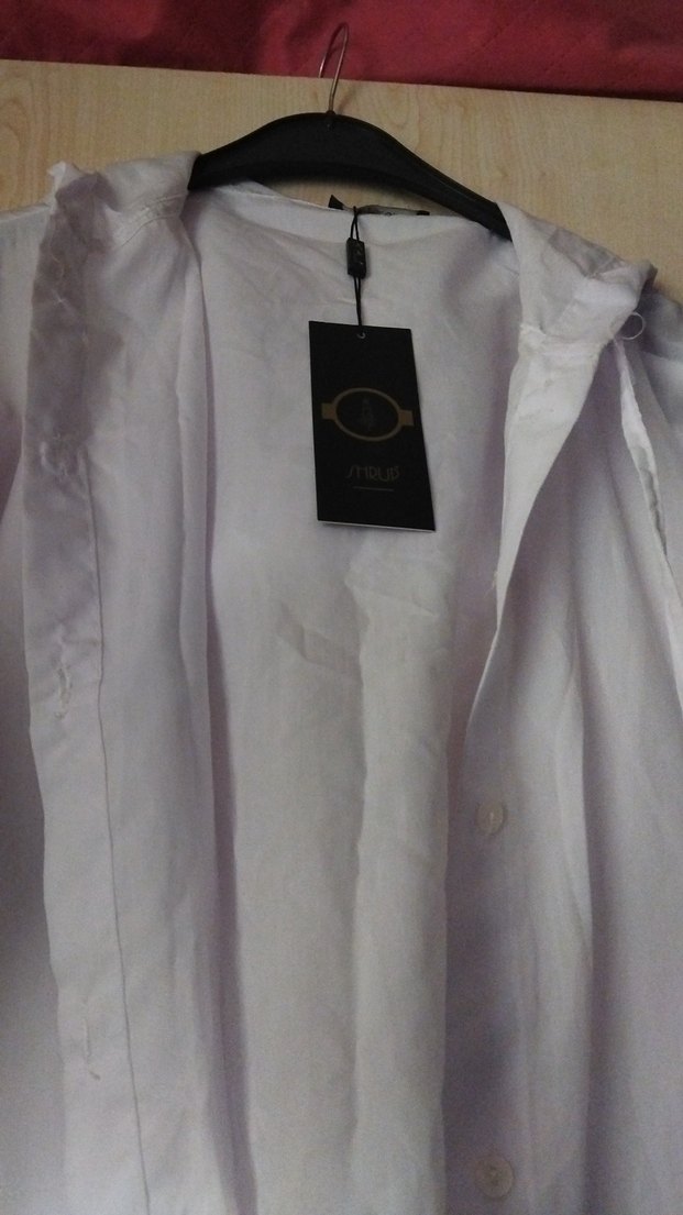 Düğmeli Beyaz gömlek - Görsel 4