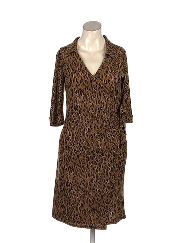 PreLoved Kısa Elbise %70 İndirimli.
