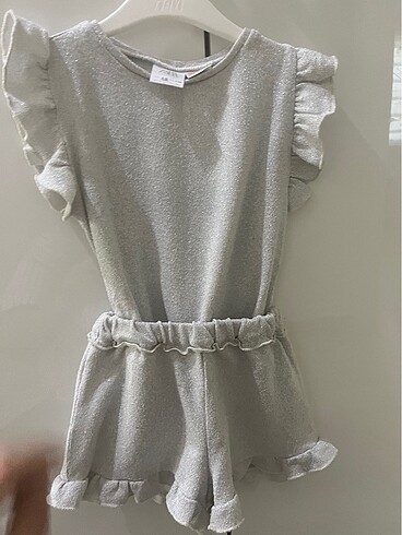 Zara kız çocuk şortlu takım