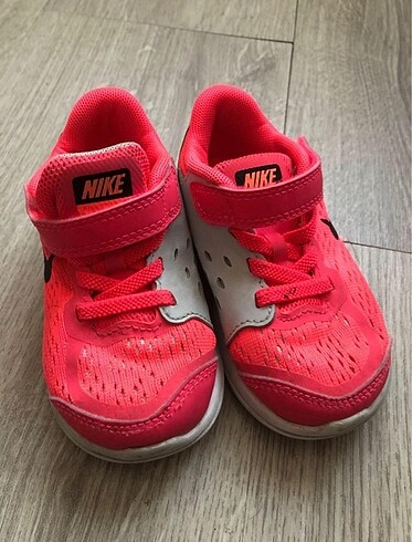 Nike Nike kız çocuk ayakkabı
