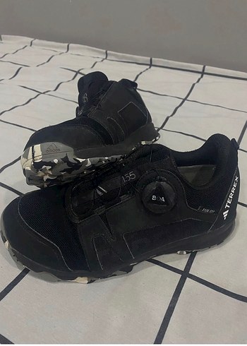 Adidas Elinde Olan Yazsin