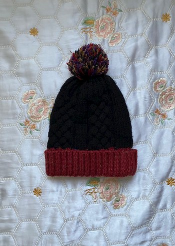 H&M Sik Siyah Bordo Orgu Bere
