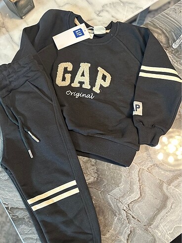 Gap eşofman takım
