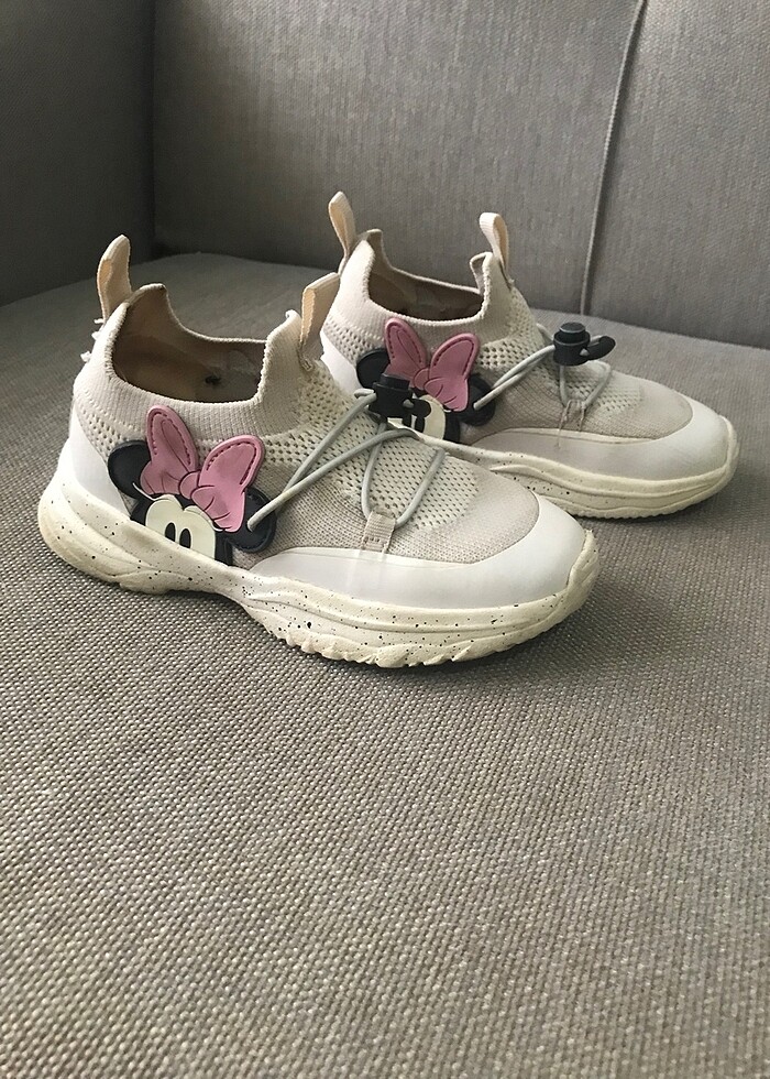 Zara Minnie Mouse spor ayakkabı 26 numara - Görsel 2