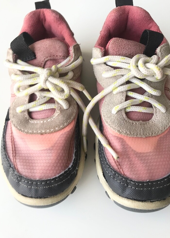 Zara Pembe Spor Ayakkabı 27 numara - Görsel 3