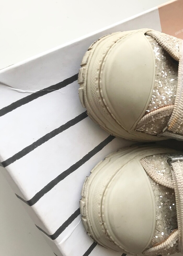 İpobomi marka simli ayakkabı 28 numara - Görsel 5