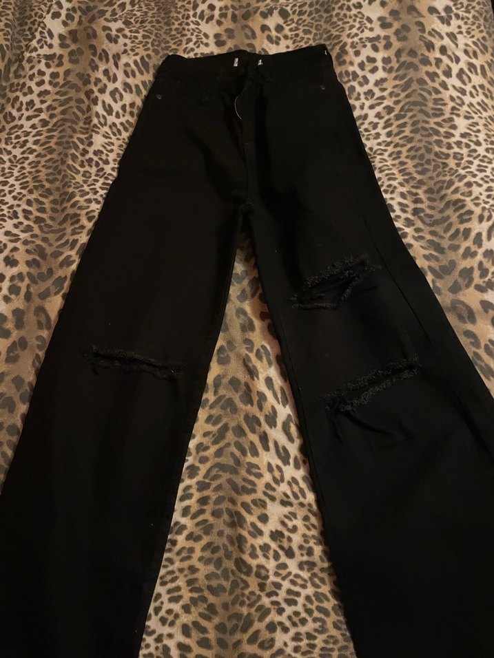 siyah yüksek bel gothic yırtık pantolon — görsel 2/5
