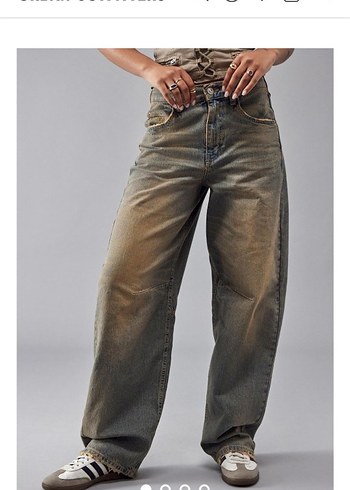 Bershka Yuksek Bel Yikamali Denim Jean