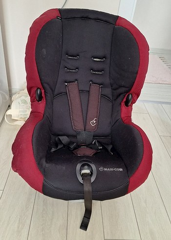 Maxi Cosi  Maxi-Cosi Kırmızı Çocuk Oto Koltuğu