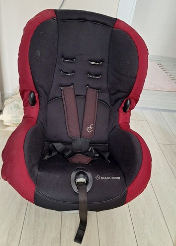 Maxi-Cosi Kırmızı Çocuk Oto Koltuğu