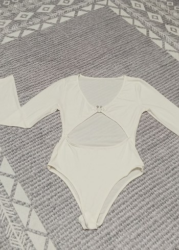 Zara Ekru V Yaka Uzun Kollu Bodysuit