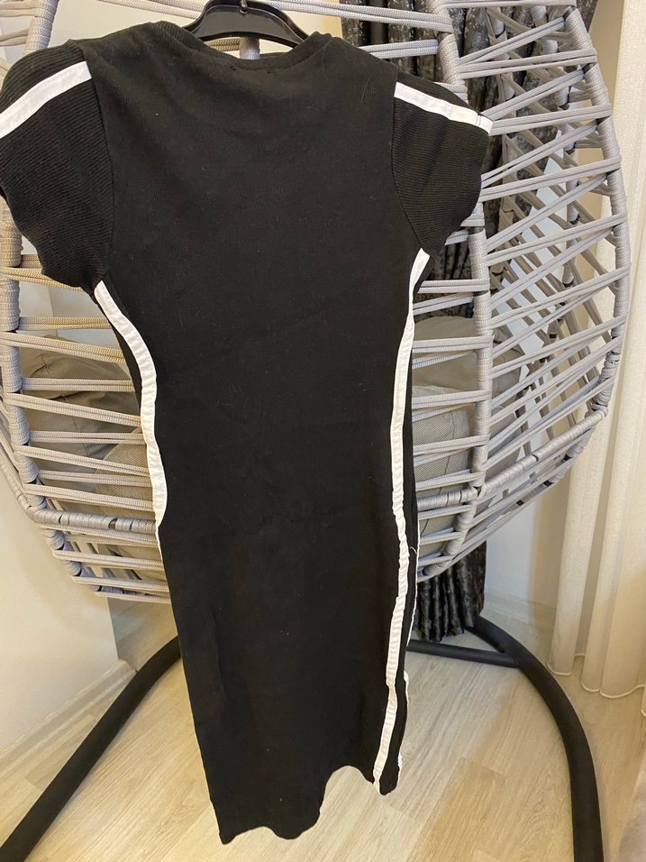 Beyaz Şeritli Siyah Uzun Elbise - Görsel 2