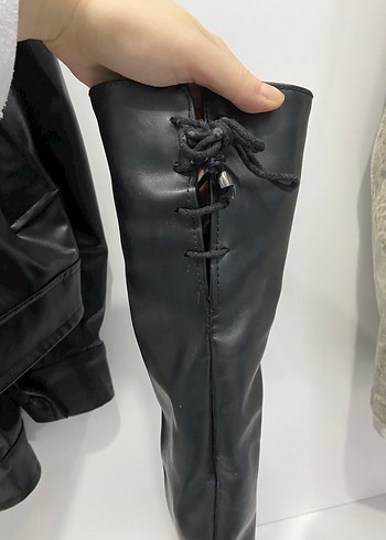 Siyah Deri Dizüstü Çizme - Görsel 3
