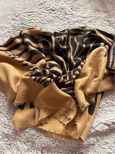 Bershka atkı - Görsel 3