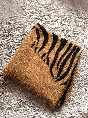 Bershka atkı - Görsel 2