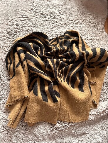 Bershka atkı - Görsel 4