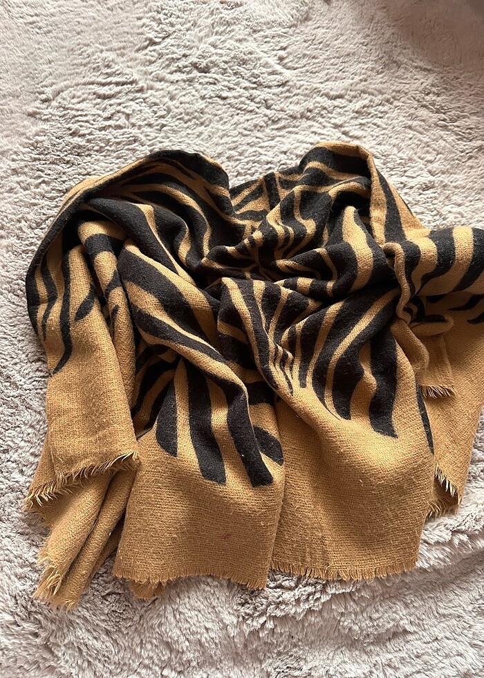 Bershka atkı - Görsel 4