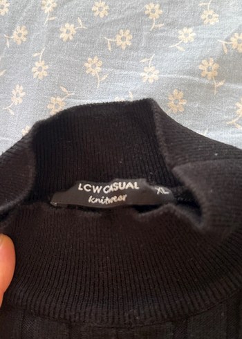 Siyah Boğazlı Kadın Triko Kazak - Görsel 3