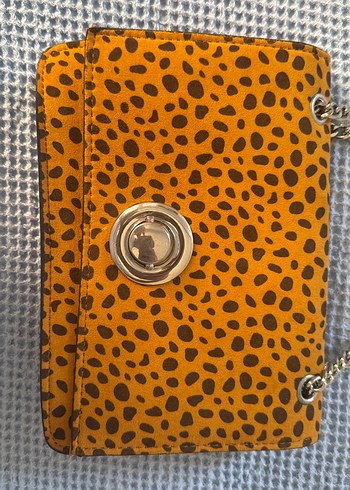 Zincir Detaylı Yılan Desenli Süet Kadın Çanta - Görsel 3