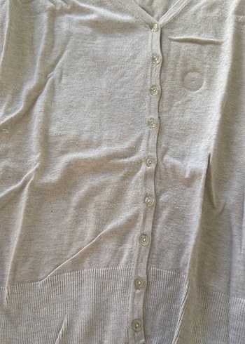 Bej V Yaka Düğmeli Keten Hırka - Görsel 2
