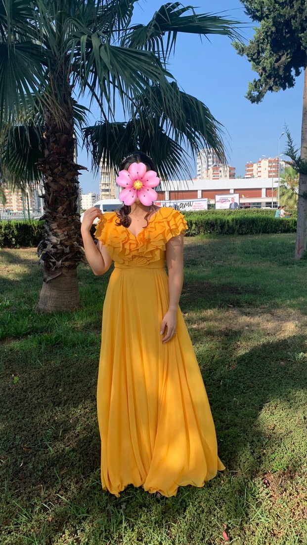 Sarı V Yakalı Fırfırlı Midi Elbise - Görsel 2