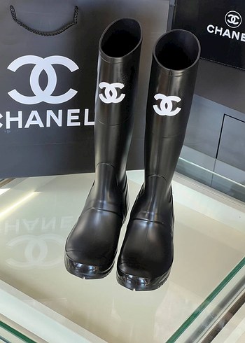 Chanel Siyah Parlak Cizme