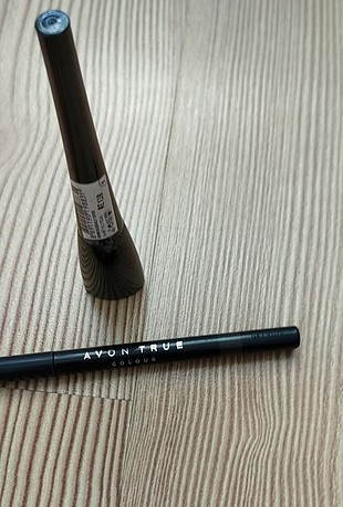 kas kalemi ve eyeliner kas kalemi iki defa kullanildi 