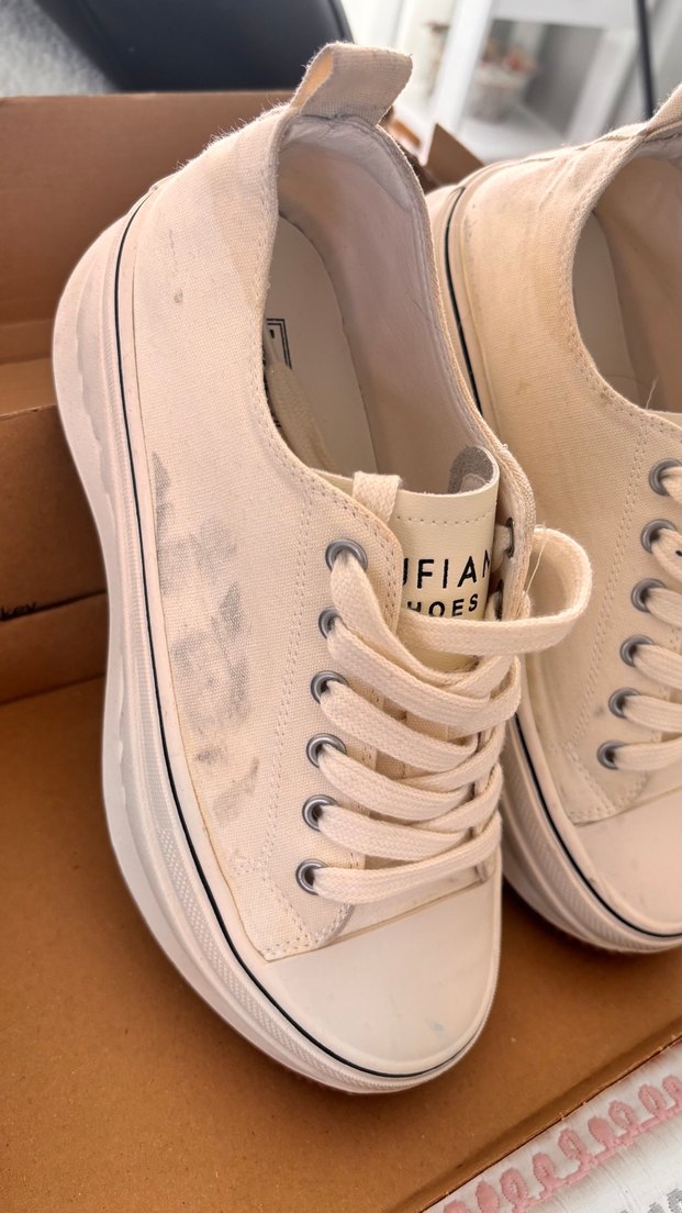 Lufian Krem Bağcıklı Düşük Bilek Sneaker — görsel 2/4