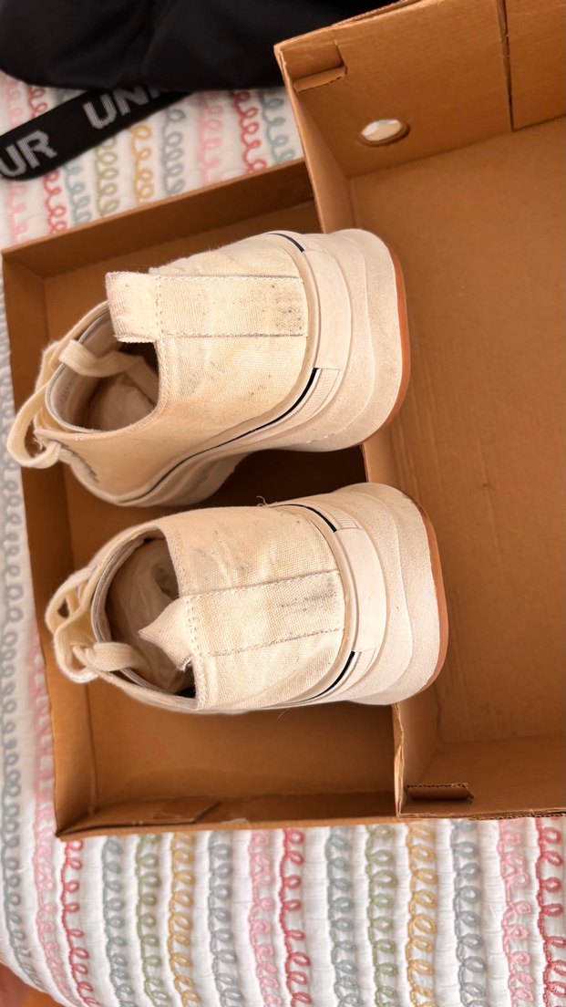 Lufian Krem Bağcıklı Düşük Bilek Sneaker — görsel 3/4