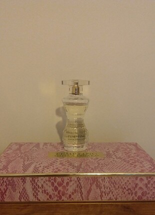 TEMPTING SOFIA VERGARA 100 ml az kullanılmıştır 