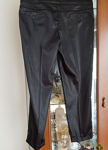 Zara Siyah deri görünumlu pantolin