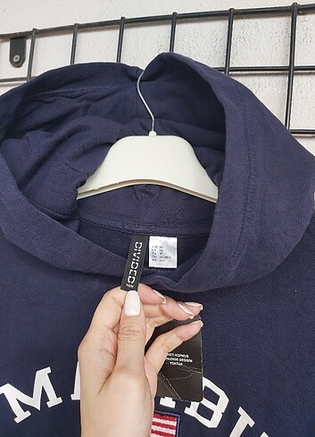 H&M H&M Crop Sweatshirt